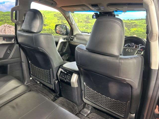TOYOTA LANDCRUISER PRADO 2023 Image 31