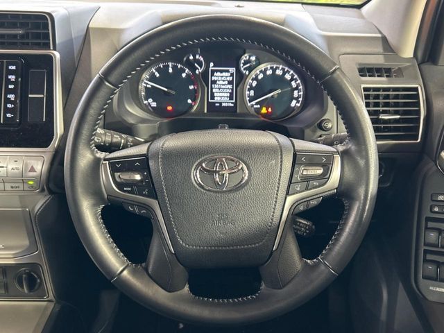 TOYOTA LANDCRUISER PRADO 2023 Image 31