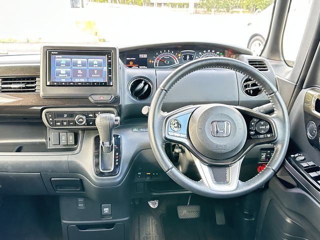 HONDA N BOX CUSTOM 2021 Image 31