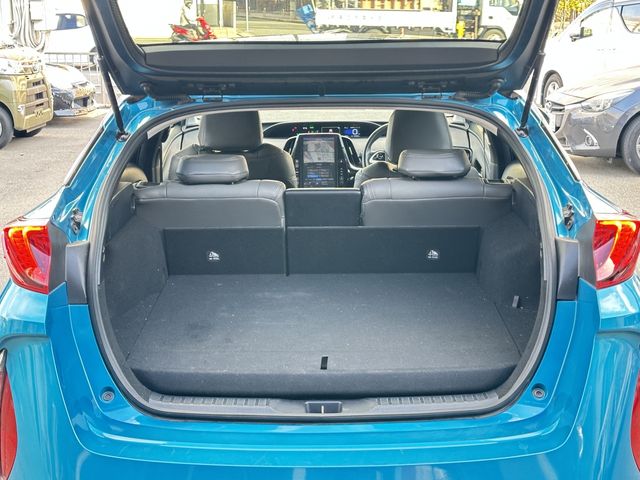 TOYOTA PRIUS PHV 2017 Image 31