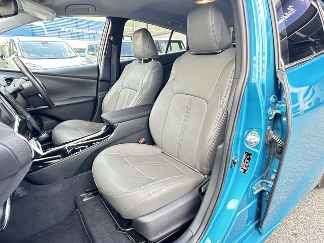 TOYOTA PRIUS PHV 2017 Image 31