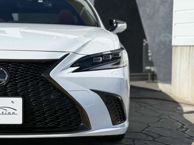 TOYOTA LEXUS ES300H 2023 Image 31