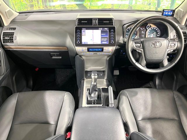 TOYOTA LANDCRUISER PRADO 2022 Image 31