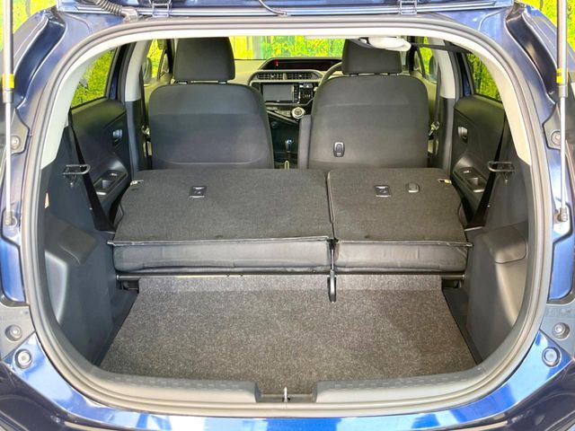 TOYOTA AQUA 2017 Image 31