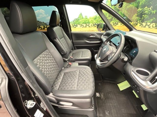 TOYOTA VOXY 2023 Image 31