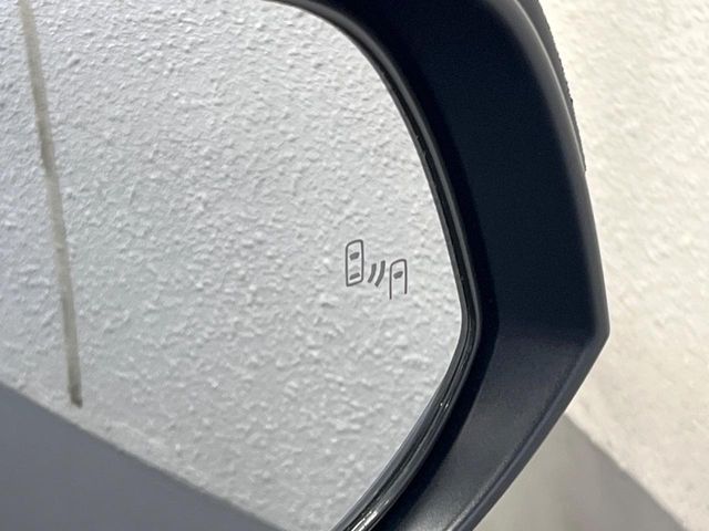 TOYOTA RAV4 HYBRID 4WD 2025 Image 31