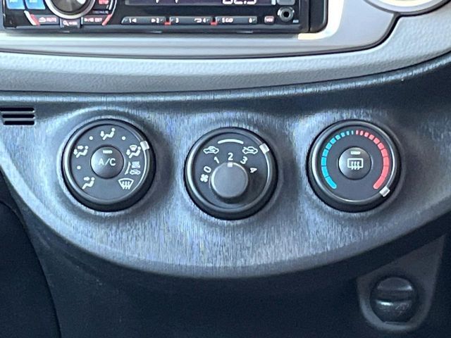 TOYOTA VITZ 2012 Image 31