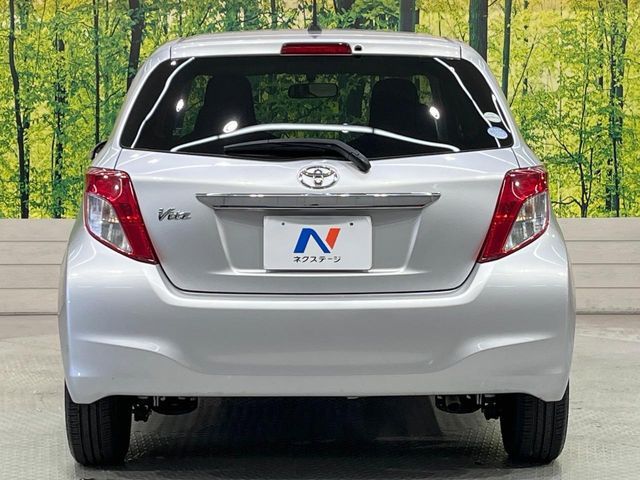 TOYOTA VITZ 2012 Image 31