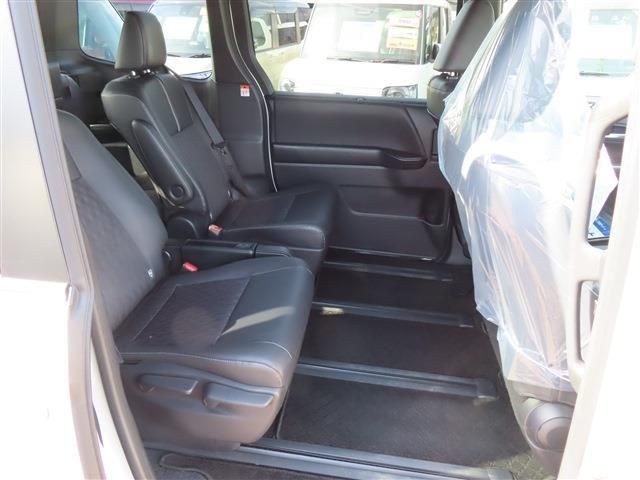 TOYOTA NOAH HYBRID 2024 Image 31