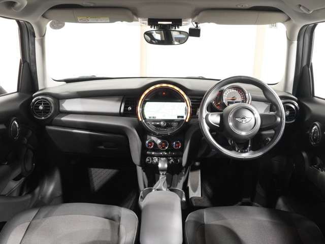 BMW MINI COOPER 5DOO 2014 Image 31