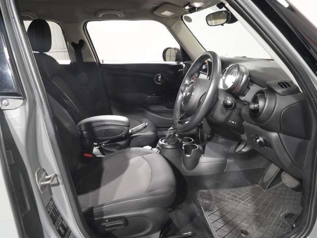 BMW MINI COOPER 5DOO 2014 Image 31