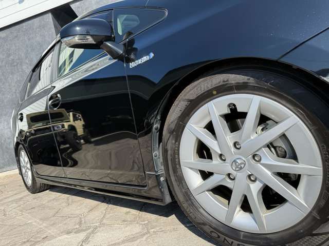 TOYOTA PRIUS ALPHA 2015 Image 31