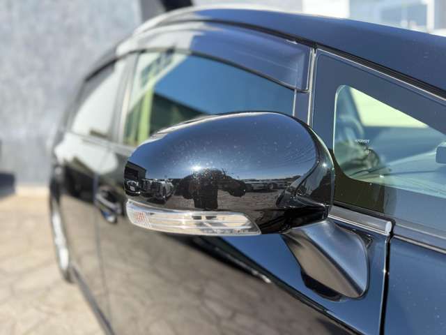 TOYOTA PRIUS ALPHA 2015 Image 31