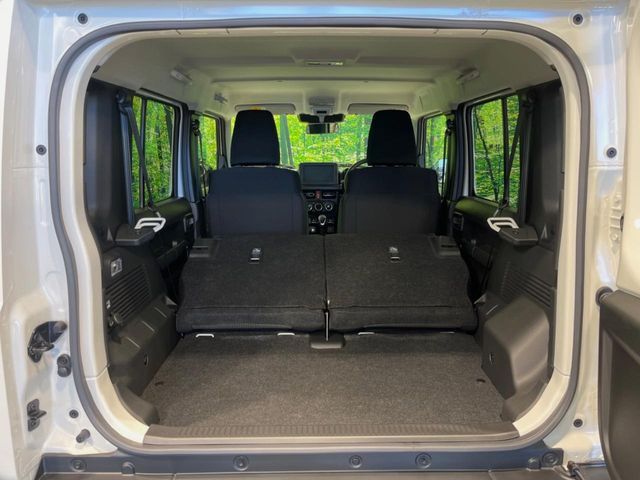 SUZUKI JIMNY NOMADE 2026 Image 31