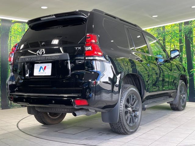 TOYOTA LANDCRUISER PRADO 2023 Image 31