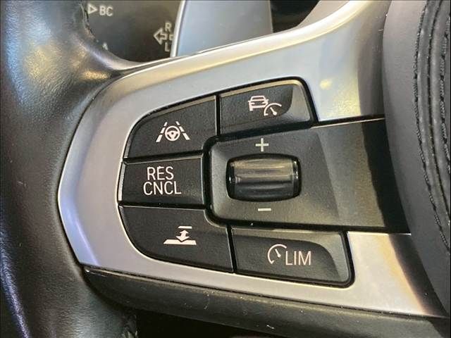 BMW 5SERIES TOURING 2018 Image 31