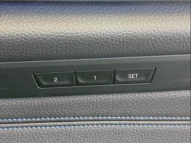 BMW 5SERIES TOURING 2018 Image 31