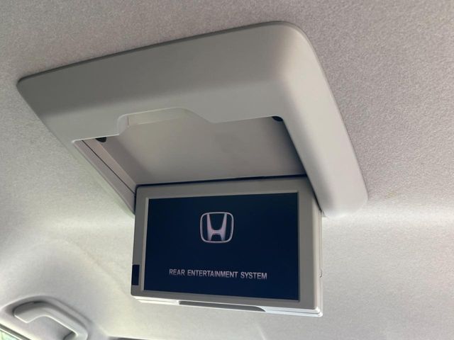 HONDA STEPWAGON SPADA 2013 Image 31