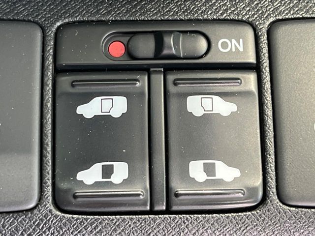 HONDA STEPWAGON SPADA 2013 Image 31