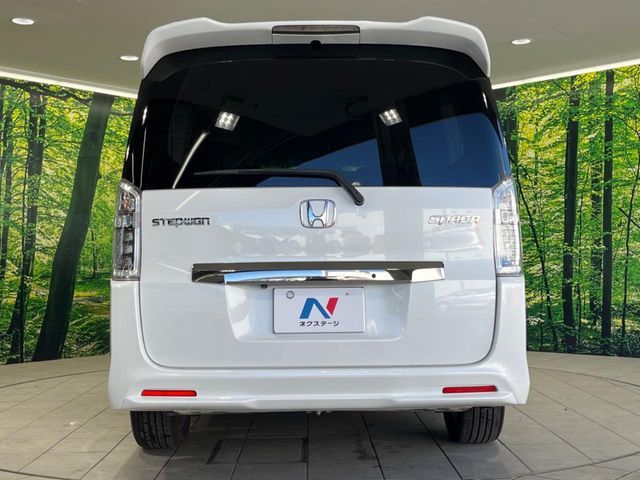 HONDA STEPWAGON SPADA 2013 Image 31