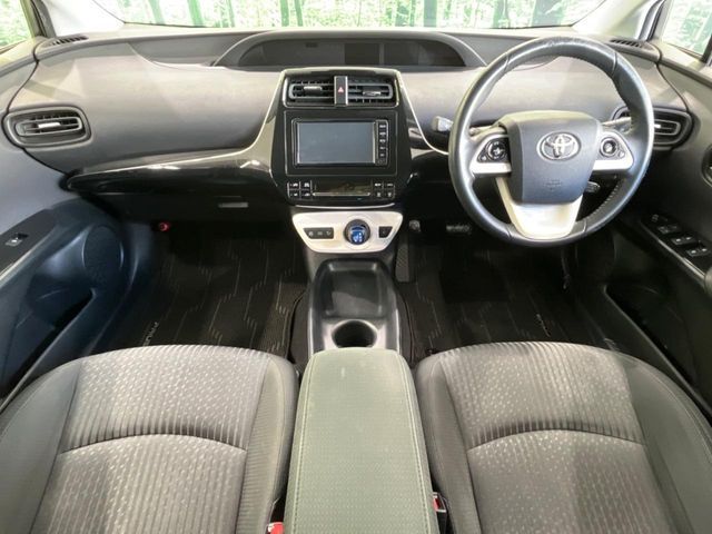 TOYOTA PRIUS 2017 Image 31
