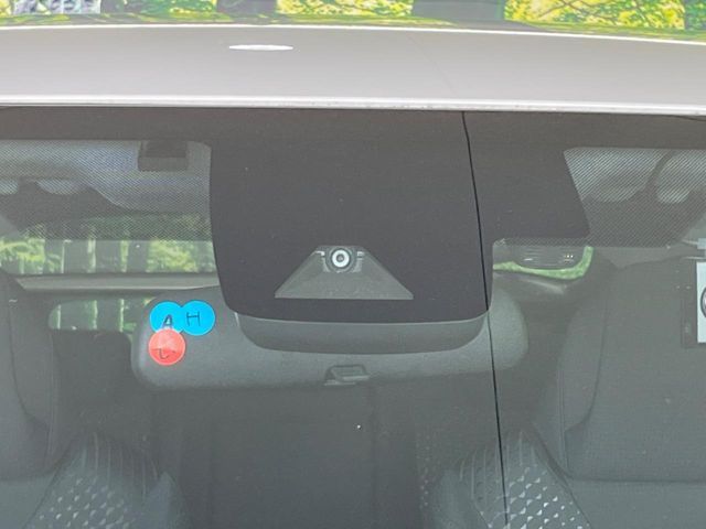 TOYOTA PRIUS 2017 Image 31