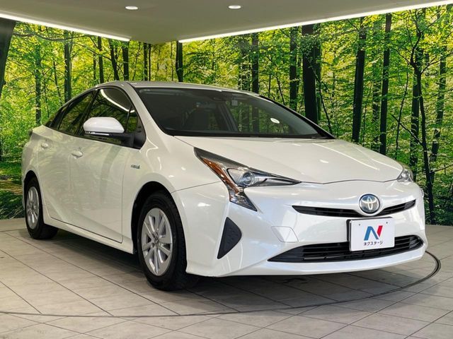 TOYOTA PRIUS 2017 Image 31