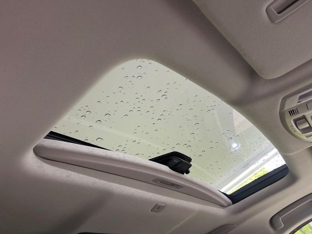 TOYOTA ALPHARD 2013 Image 31