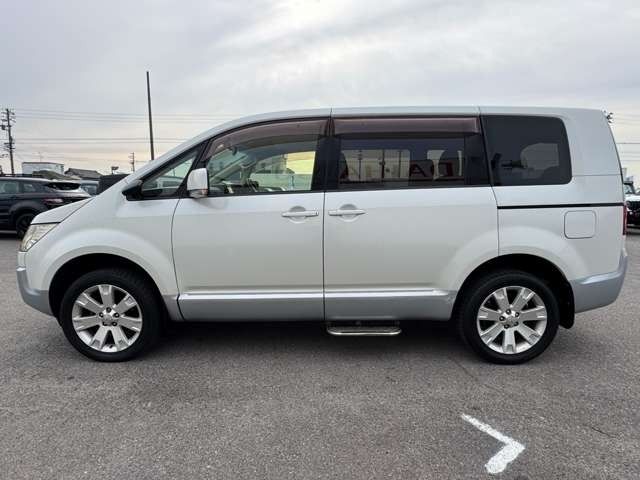 MITSUBISHI DELICA D:5 4WD 2013 Image 31
