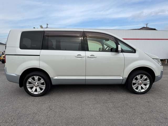 MITSUBISHI DELICA D:5 4WD 2013 Image 31