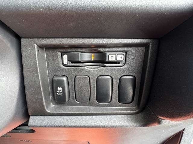 MITSUBISHI DELICA D:5 4WD 2013 Image 31