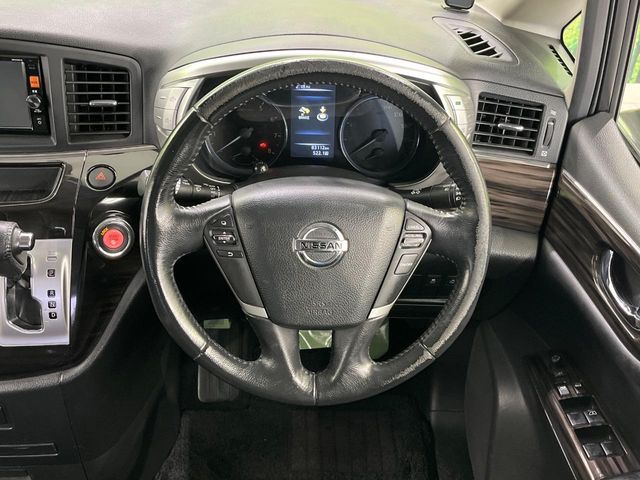 NISSAN ELGRAND 2016 Image 31