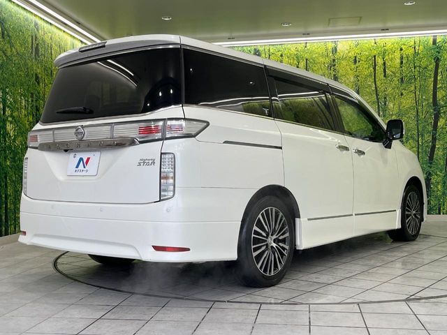 NISSAN ELGRAND 2016 Image 31