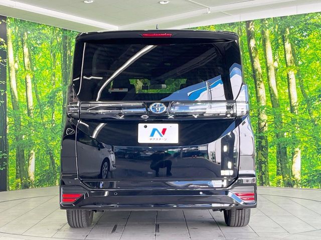 TOYOTA VOXY HYBRID 2022 Image 31