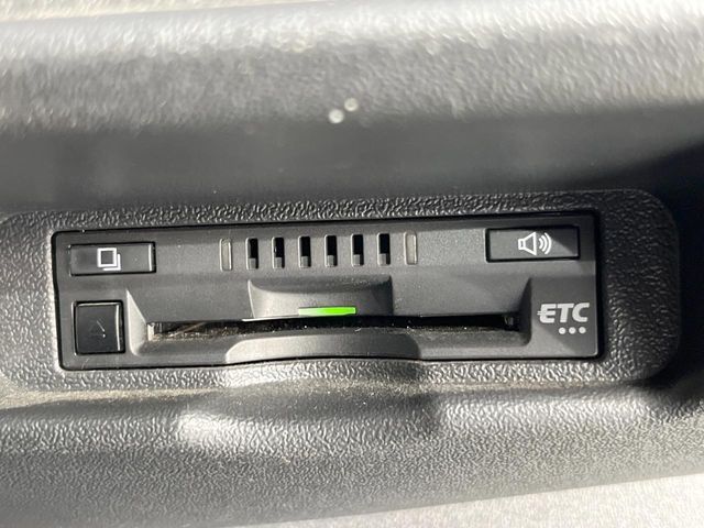 TOYOTA HIACE VAN 2WD 2023 Image 31