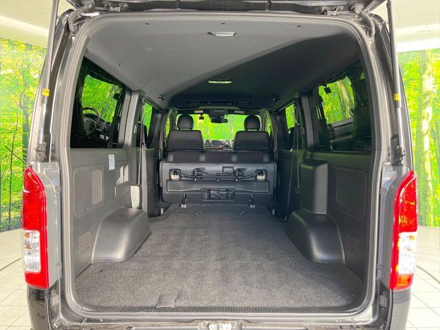 TOYOTA HIACE VAN 2WD 2023 Image 31