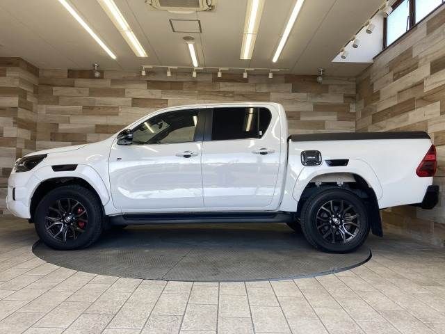 TOYOTA HILUX 4WD 2023 Image 31