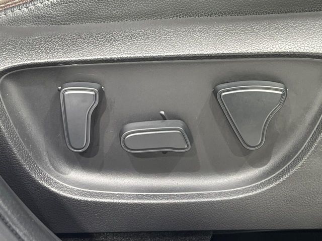 TOYOTA YARIS CROSS HYBRID 2021 Image 31