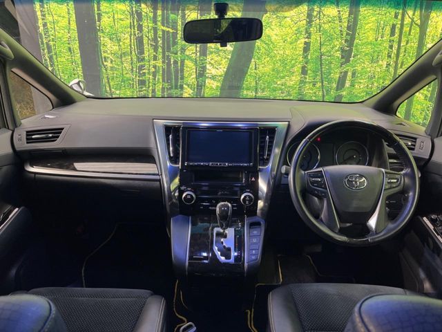 TOYOTA VELLFIRE 2018 Image 31