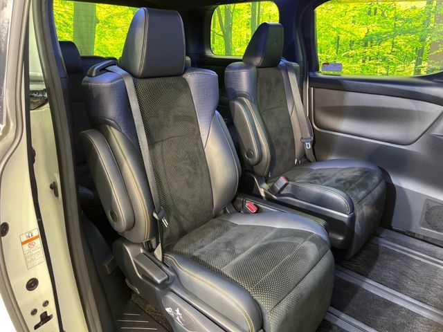 TOYOTA VELLFIRE 2018 Image 31