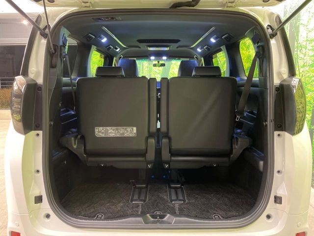 TOYOTA VELLFIRE 2018 Image 31