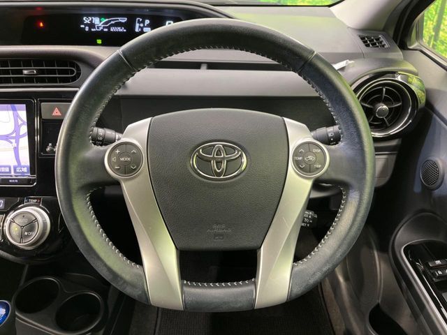 TOYOTA AQUA 2015 Image 31