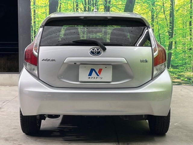 TOYOTA AQUA 2015 Image 31