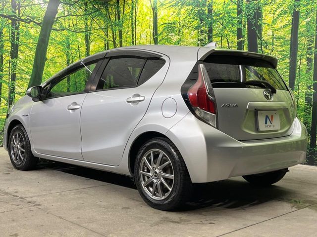 TOYOTA AQUA 2015 Image 31