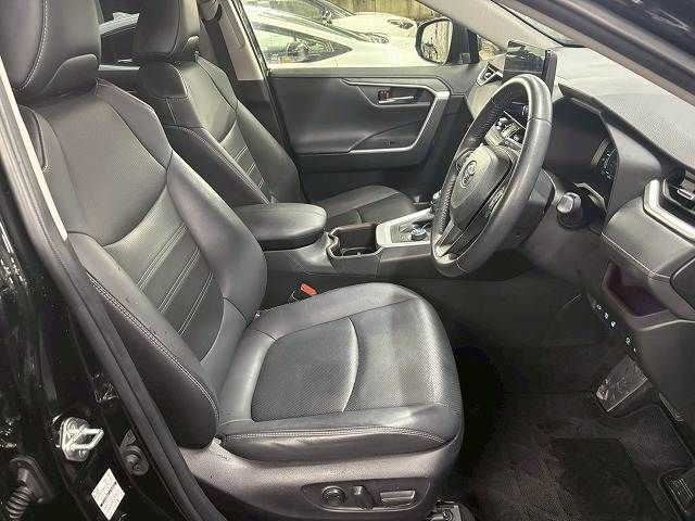 TOYOTA RAV4 HYBRID 4WD 2023 Image 31