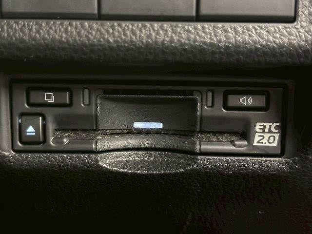 TOYOTA RAV4 HYBRID 4WD 2023 Image 31