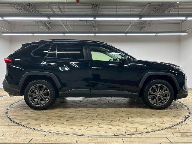 TOYOTA RAV4 HYBRID 4WD 2023 Image 31