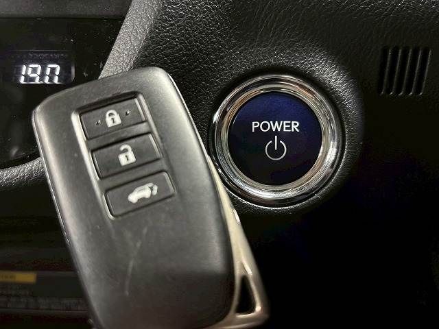 TOYOTA LEXUS RX450HL AWD 2018 Image 31