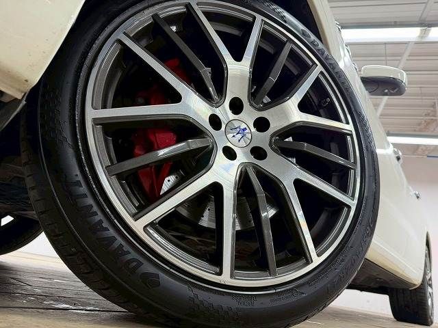 MASERATI LEVANTE 2018 Image 31