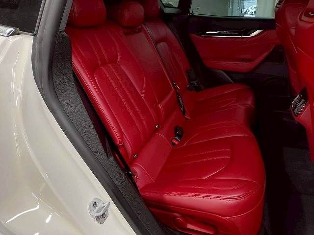 MASERATI LEVANTE 2019 Image 31